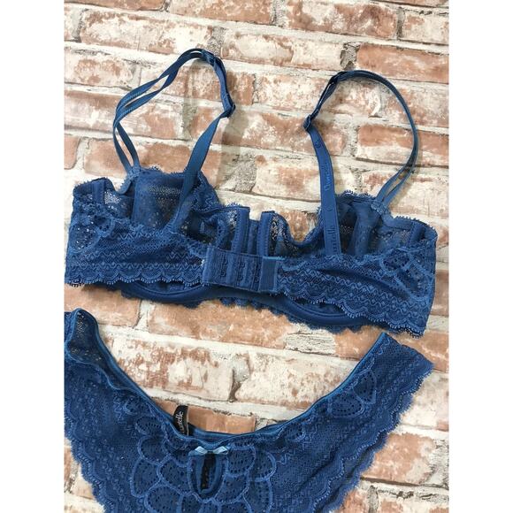 CHANTELLE Vgt 2 PC Romantic Lace Thong Soft Bow Bra & Tanga Blue Med High Waist - Picture 6 of 7